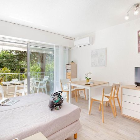 Studio Climatise Pour 3, Face Est, A 50M Plage Et Proche Commerces - Fr-1-466A-23 Saint-Raphaël Exterior foto